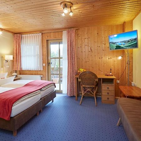 Land- Und Aktivhotel Altmuehlaue Бад-Родах Экстерьер фото