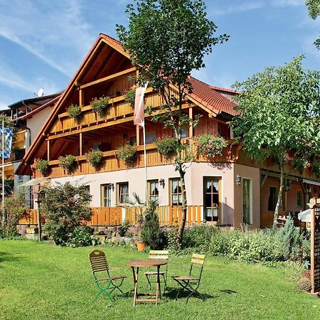 Land- Und Aktivhotel Altmuehlaue Бад-Родах Экстерьер фото